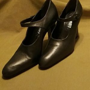 DKNY ladies shoes